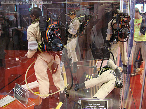 C2E2: Chicago Comic and Entertainment Expo - Transformers Event: Ghostbusters 12" figures