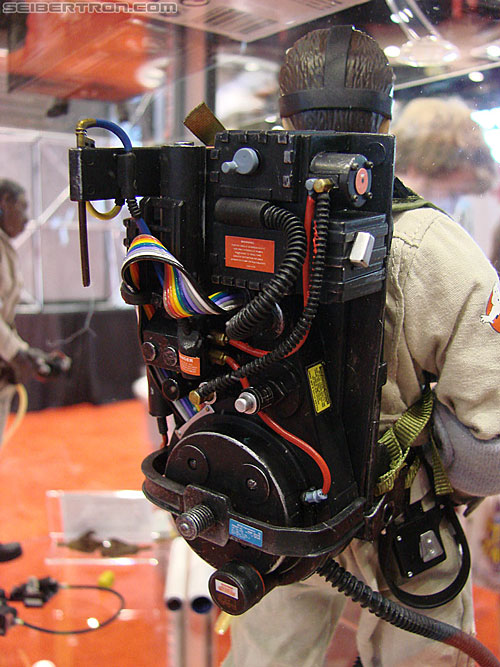 C2E2: Chicago Comic and Entertainment Expo - Transformers Event: Ghostbusters Egon Spengler (12" figure)