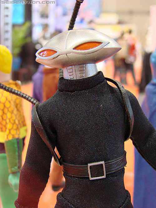 C2E2: Chicago Comic and Entertainment Expo - Transformers Event: Retro-Action DC Black Manta