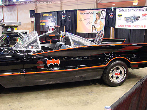 C2E2: Chicago Comic and Entertainment Expo - Transformers Event: Batmobile