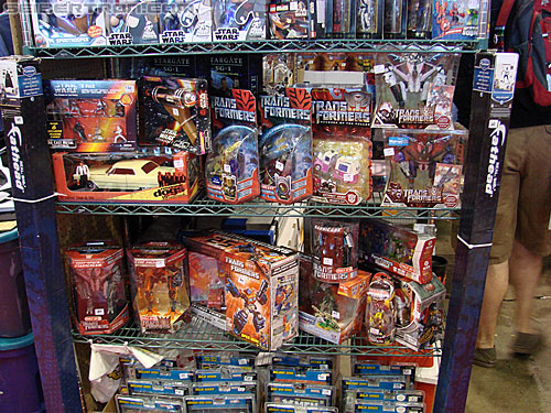 C2E2: Chicago Comic and Entertainment Expo - Transformers Event: Various recent Transformers toys