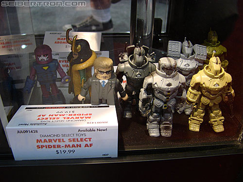C2E2: Chicago Comic and Entertainment Expo - Transformers Event: Marvel Select Spider-Man Minimates
