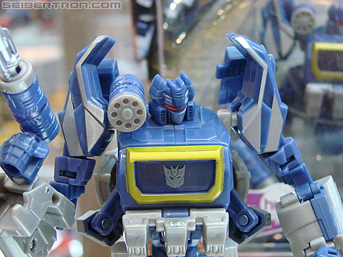 BotCon 2010: Transformers Generations toys - Transformers Event: DSC02912