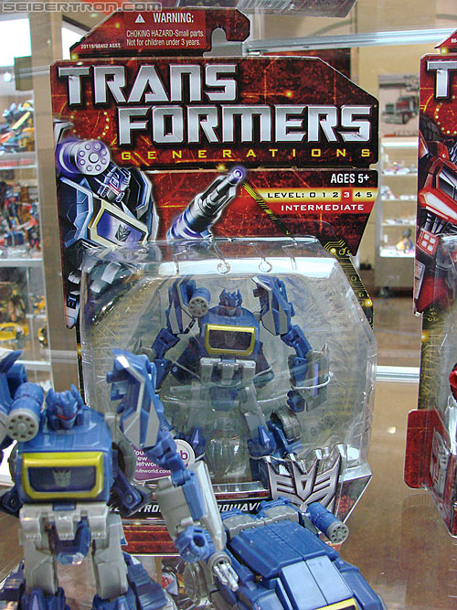 BotCon 2010: Transformers Generations toys - Transformers Event: DSC02913