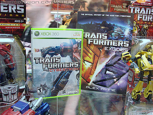BotCon 2010: Transformers Generations toys - Transformers Event: DSC02918