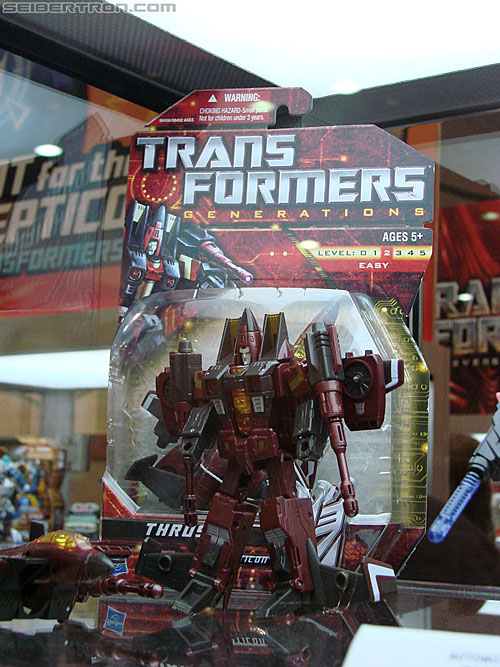 BotCon 2010: Transformers Generations toys - Transformers Event: DSC02934