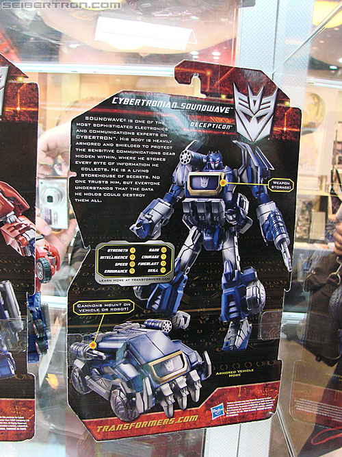BotCon 2010: Transformers Generations toys - Transformers Event: DSC02946