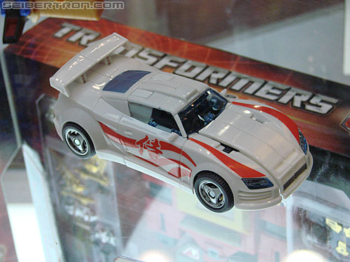 BotCon 2010: Transformers Generations toys - Transformers Event: DSC02969