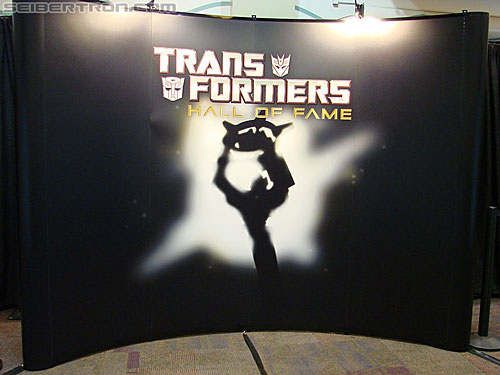 BotCon 2010: "Hall of Fame" Display Area and Awards Dinner - Transformers Event: DSC02990