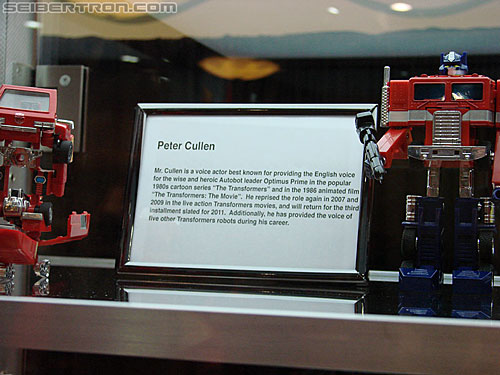 Transformers News: BotCon 2010 - Hall Of Fame Display Area Image