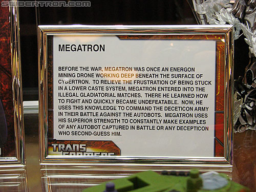 BotCon 2010: "Hall of Fame" Display Area and Awards Dinner - Transformers Event: DSC03026