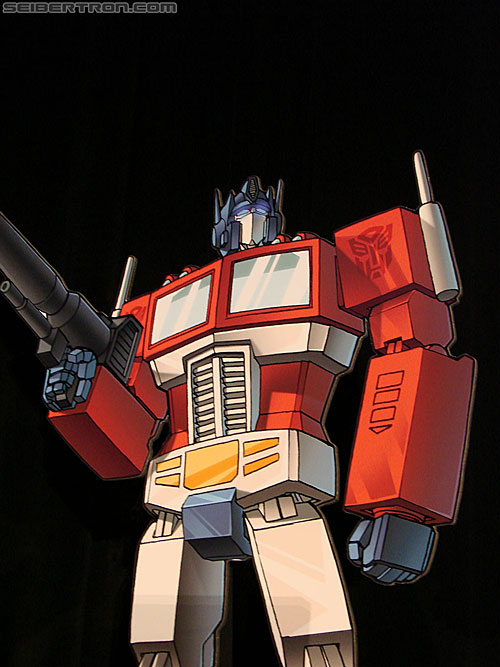BotCon 2010: "Hall of Fame" Display Area and Awards Dinner - Transformers Event: DSC03498