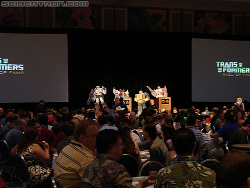 BotCon 2010: "Hall of Fame" Display Area and Awards Dinner - Transformers Event: DSC03509