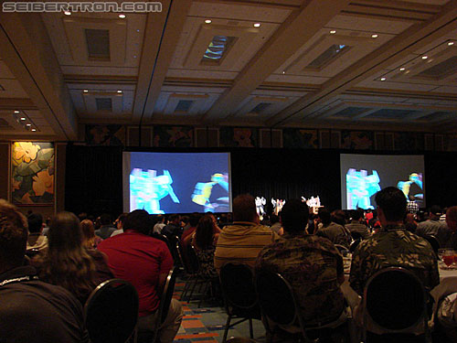 BotCon 2010: "Hall of Fame" Display Area and Awards Dinner - Transformers Event: DSC03516