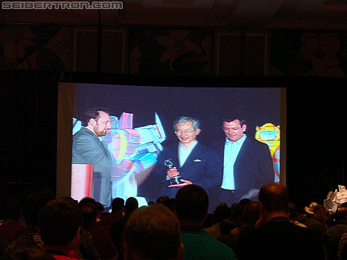 BotCon 2010: "Hall of Fame" Display Area and Awards Dinner - Transformers Event: DSC03533