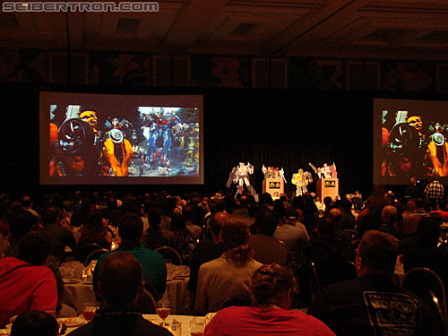 BotCon 2010: "Hall of Fame" Display Area and Awards Dinner - Transformers Event: DSC03555