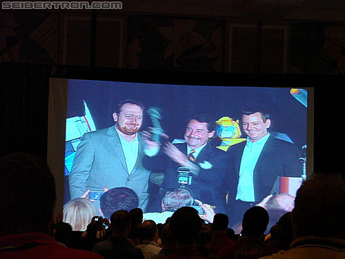 BotCon 2010: "Hall of Fame" Display Area and Awards Dinner - Transformers Event: DSC03569