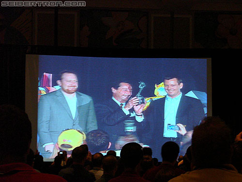 BotCon 2010: "Hall of Fame" Display Area and Awards Dinner - Transformers Event: DSC03571