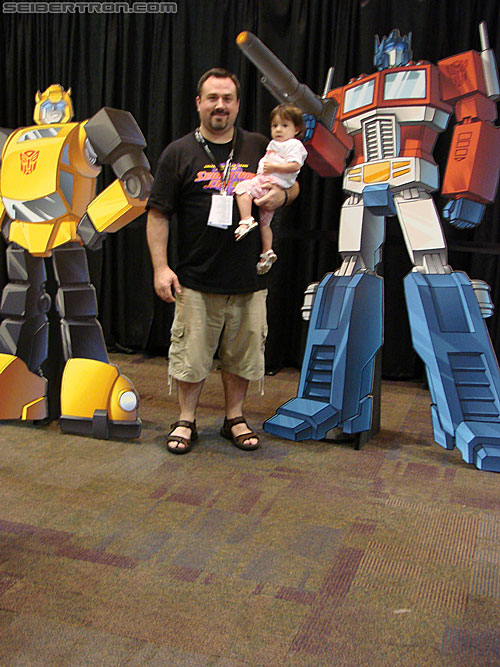 BotCon 2010: "Hall of Fame" Display Area and Awards Dinner - Transformers Event: DSC03851