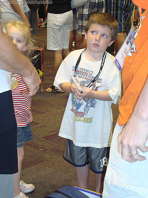 BotCon 2010: Thursday Night Registration - Transformers Event: DSC00605