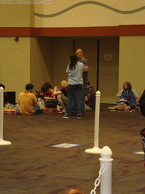 BotCon 2010: Thursday Night Registration - Transformers Event: DSC00606