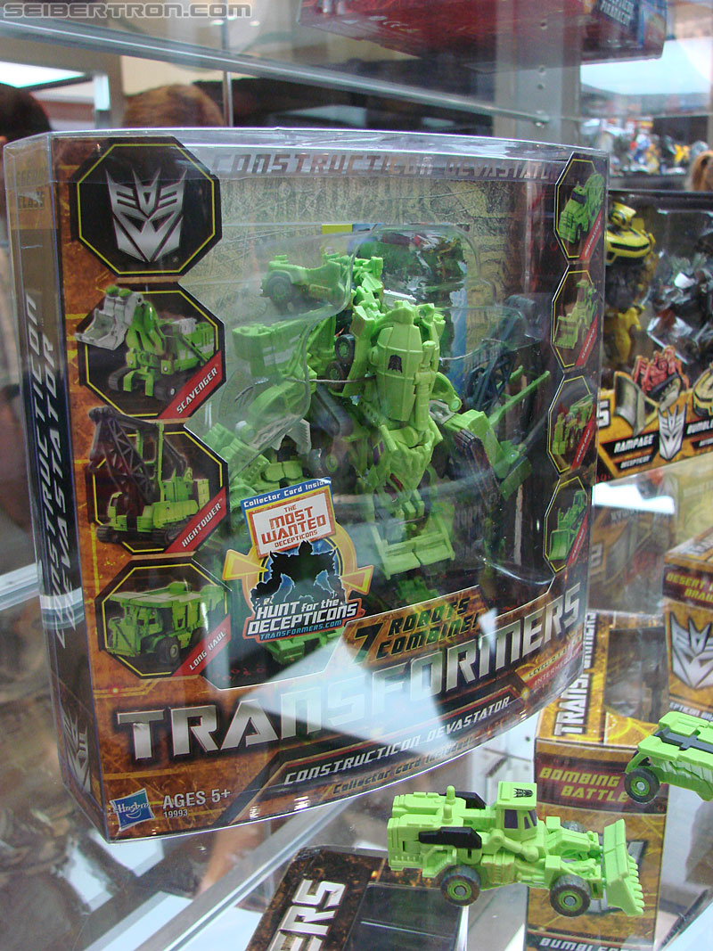 BotCon 2010 - Hunt For The Decepticons toys (pt 1)