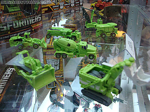 BotCon 2010: Hunt For The Decepticons toys (pt 1) - Transformers Event: DSC02665
