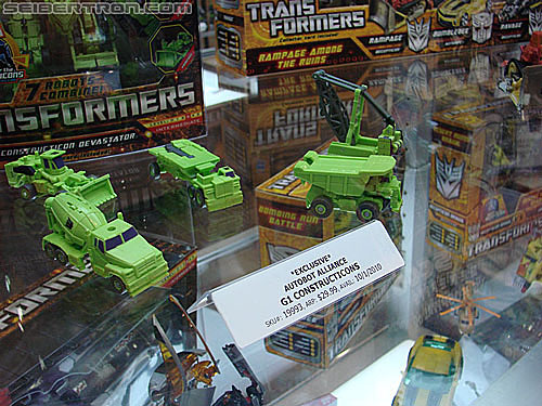 BotCon 2010: Hunt For The Decepticons toys (pt 1) - Transformers Event: DSC02667