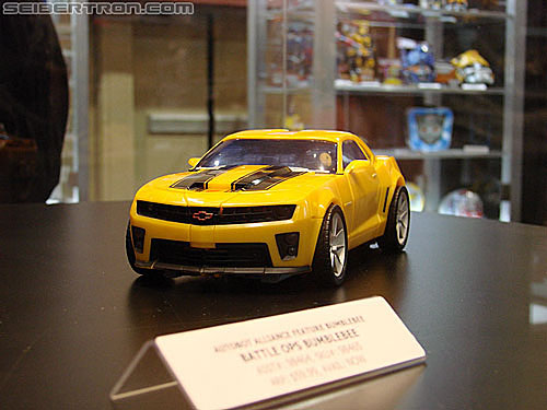 BotCon 2010: Hunt For The Decepticons toys (pt 1) - Transformers Event: DSC02693