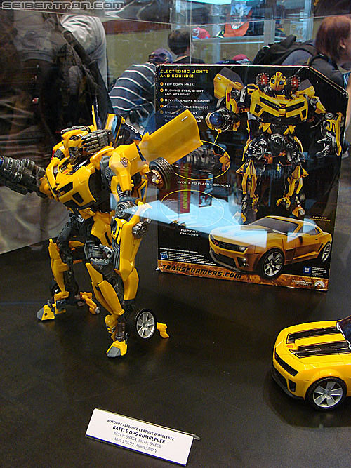 BotCon 2010: Hunt For The Decepticons toys (pt 1) - Transformers Event: DSC02695