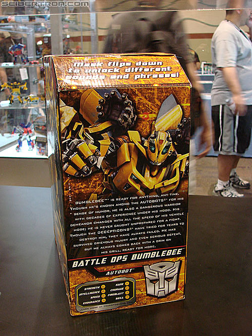 BotCon 2010: Hunt For The Decepticons toys (pt 1) - Transformers Event: DSC02700
