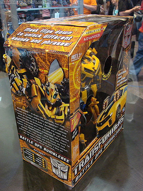 BotCon 2010: Hunt For The Decepticons toys (pt 1) - Transformers Event: DSC02702