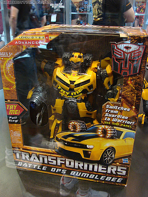 BotCon 2010: Hunt For The Decepticons toys (pt 1) - Transformers Event: DSC02703