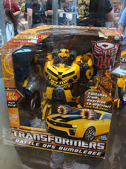 BotCon 2010: Hunt For The Decepticons toys (pt 1) - Transformers Event: DSC02704