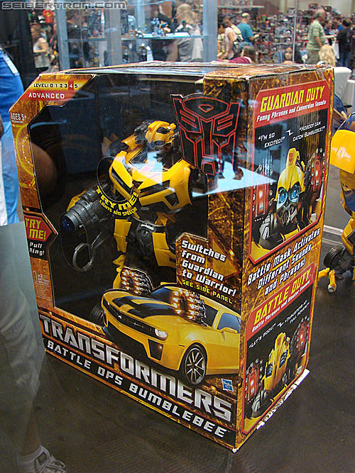 BotCon 2010: Hunt For The Decepticons toys (pt 1) - Transformers Event: DSC02705
