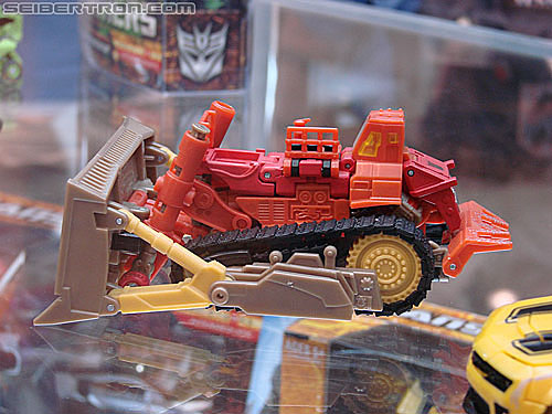 BotCon 2010: Hunt For The Decepticons toys (pt 1) - Transformers Event: DSC02754