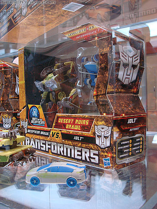 BotCon 2010: Hunt For The Decepticons toys (pt 1) - Transformers Event: DSC02760