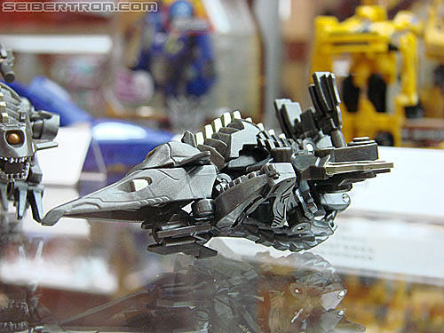 BotCon 2010 - Hunt For The Decepticons toys (pt 1)