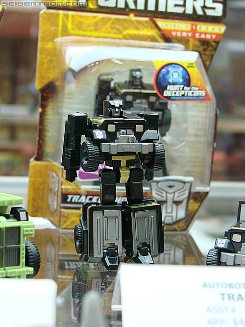 BotCon 2010: Hunt For The Decepticons toys (pt 1) - Transformers Event: DSC02789