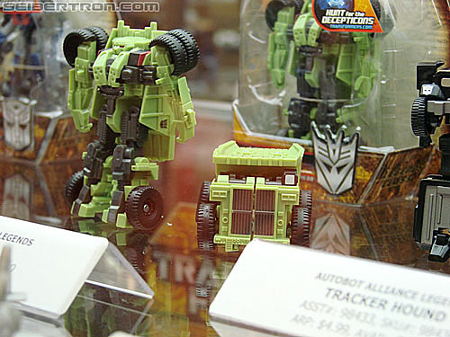 BotCon 2010: Hunt For The Decepticons toys (pt 1) - Transformers Event: DSC02793