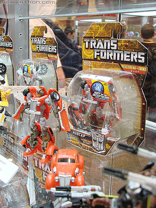 BotCon 2010: Hunt For The Decepticons toys (pt 1) - Transformers Event: DSC02806