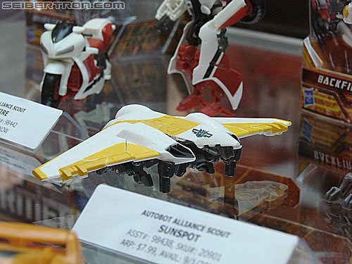BotCon 2010: Hunt For The Decepticons toys (pt 1) - Transformers Event: DSC02809