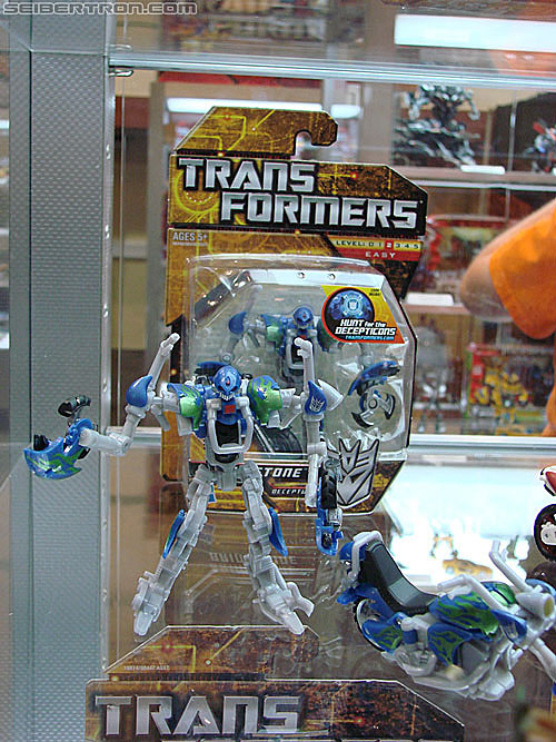 BotCon 2010: Hunt For The Decepticons toys (pt 1) - Transformers Event: DSC02818