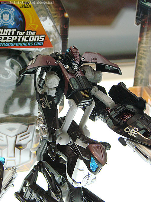 BotCon 2010: Hunt For The Decepticons toys (pt 1) - Transformers Event: DSC02833