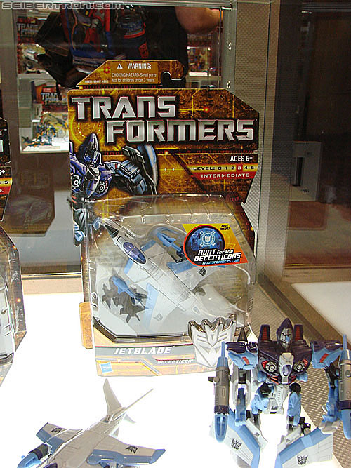 BotCon 2010: Hunt For The Decepticons toys (pt 1) - Transformers Event: DSC02858