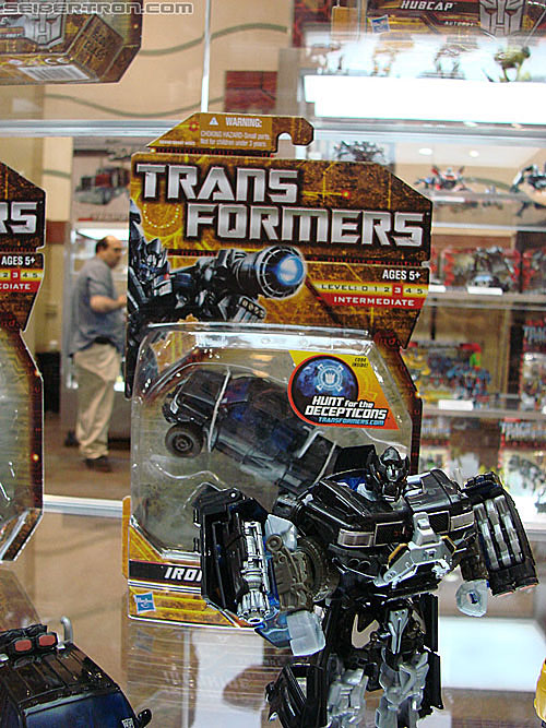 BotCon 2010: Hunt For The Decepticons toys (pt 1) - Transformers Event: DSC02861
