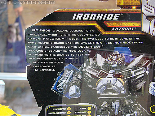 BotCon 2010: Hunt For The Decepticons toys (pt 1) - Transformers Event: DSC02868