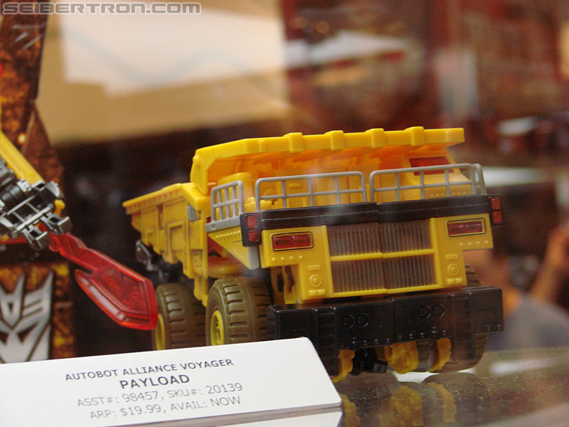 BotCon 2010 - Hunt For The Decepticons toys (pt 2)