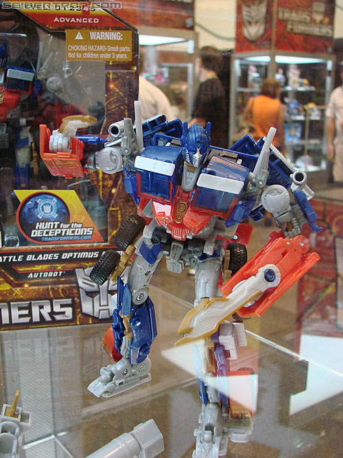 BotCon 2010: Hunt For The Decepticons toys (pt 2) - Transformers Event: DSC03262