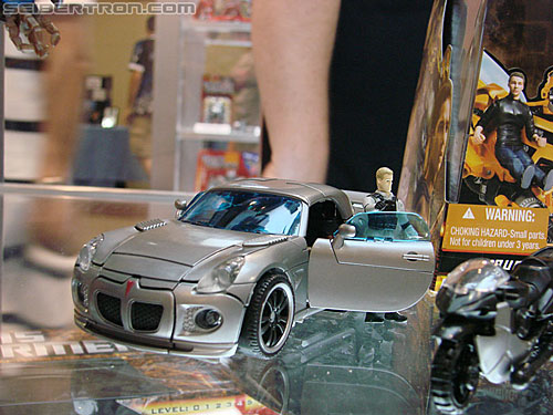 BotCon 2010 - Hunt For The Decepticons toys (pt 2)